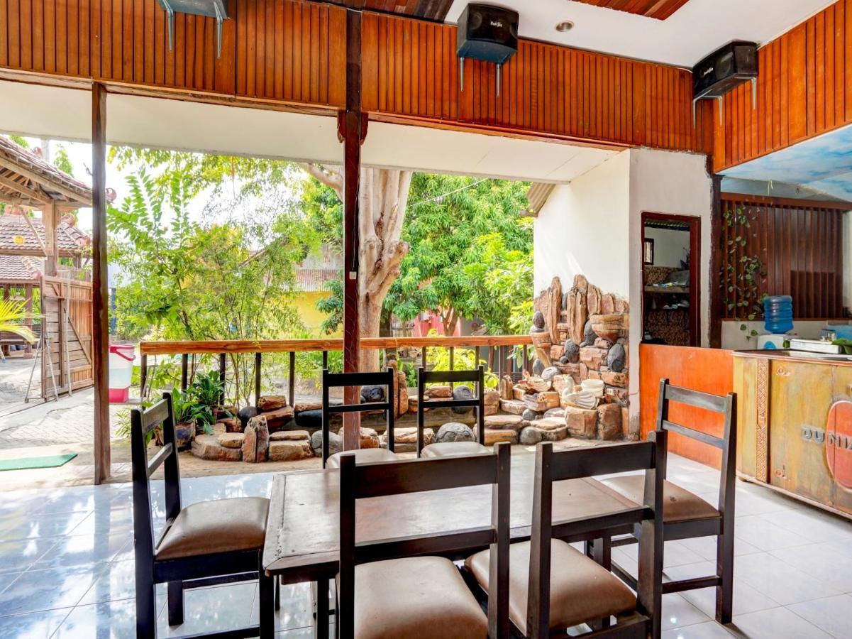 Lamongan Oyo 3710 Izzi Hotel מראה חיצוני תמונה